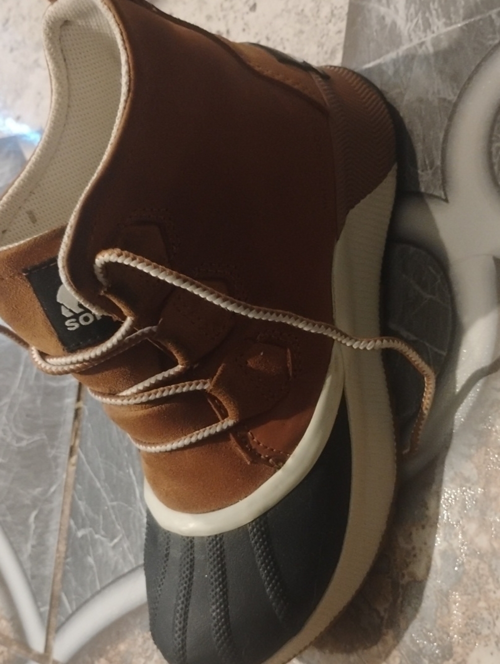 Sorel Men's Brown and Black Duck-Style Sneaker